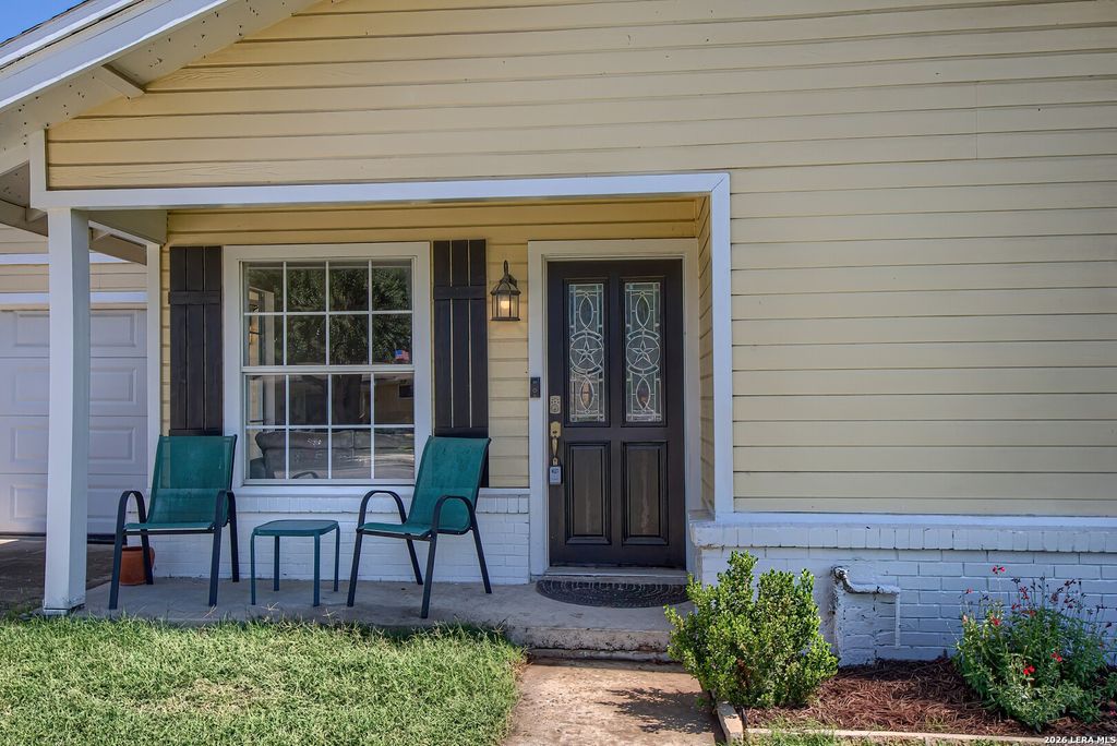 Photo of 607 Rexford Dr, San Antonio, TX 78216 (MLS # 1966250)