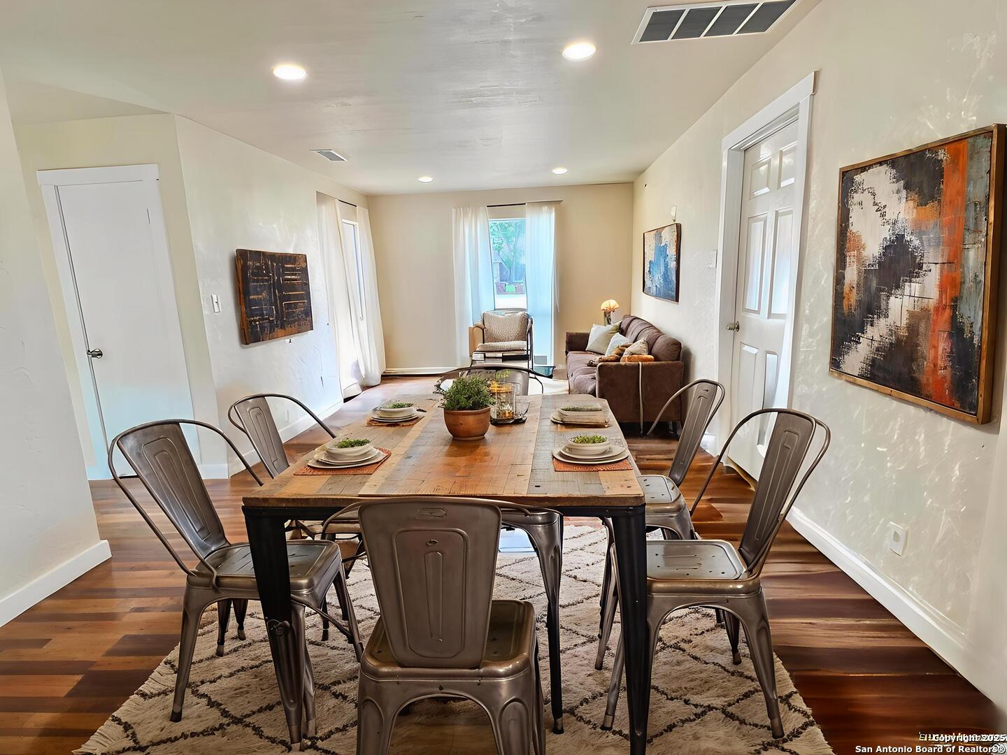 Search 6803 Indian Lake