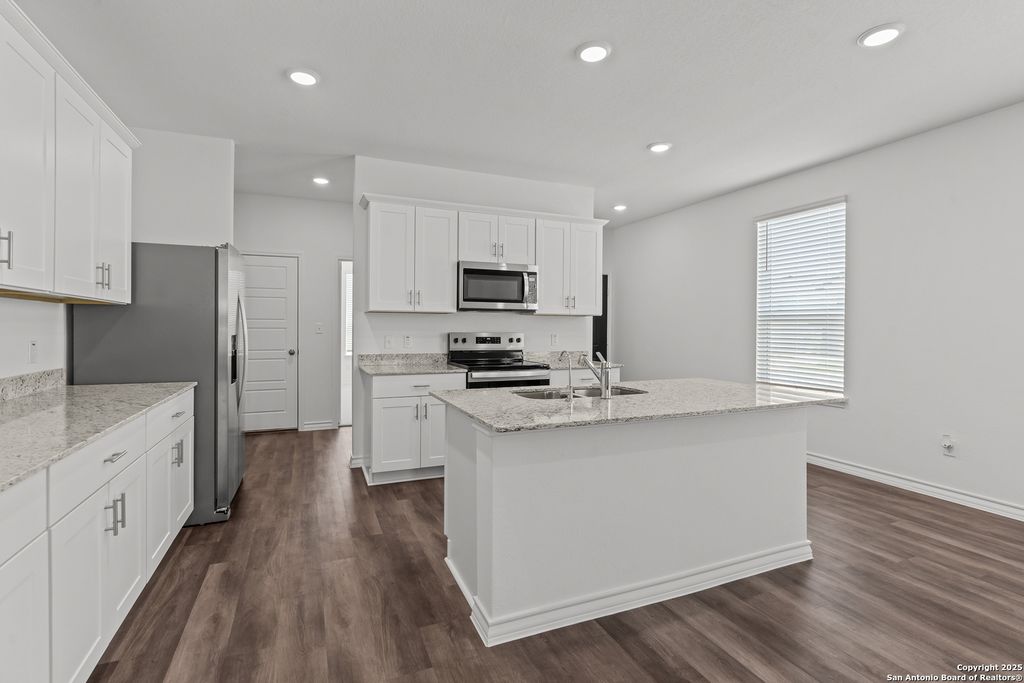 Photo of 207 Wild Yonder Lane, Boerne, TX 78006 (MLS # 1942672)