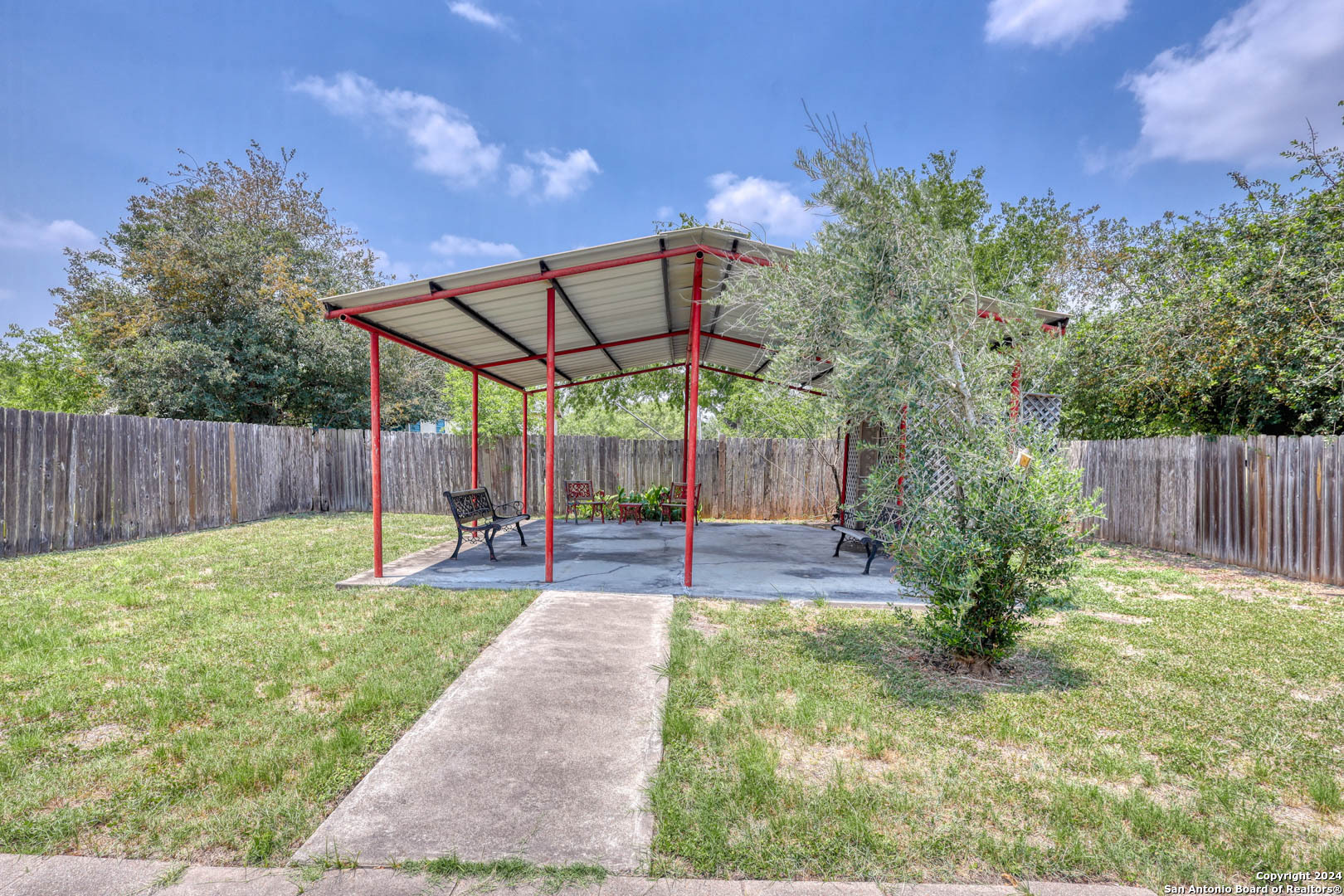808 sinton