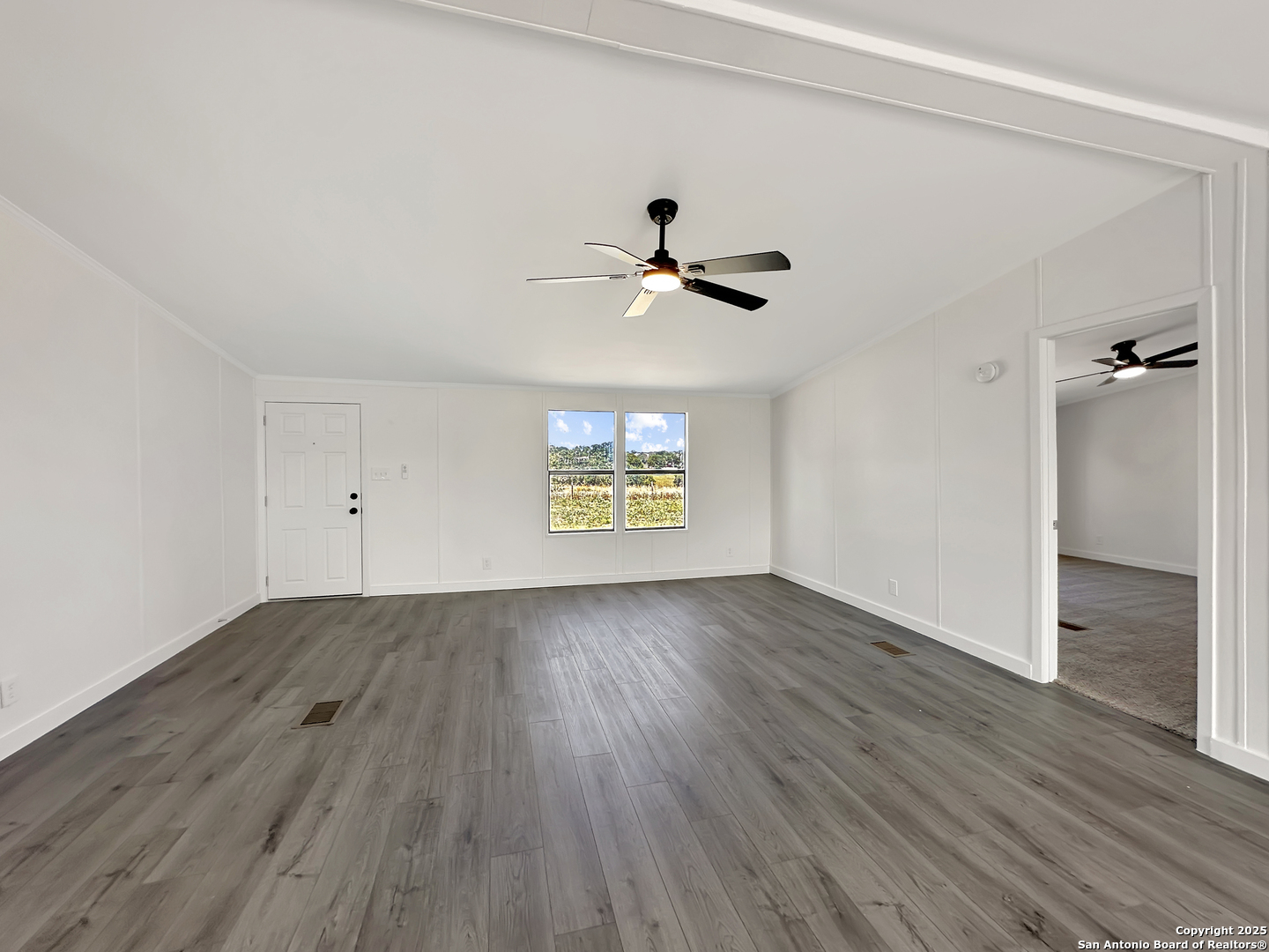 203 Eagle Ridge Dr