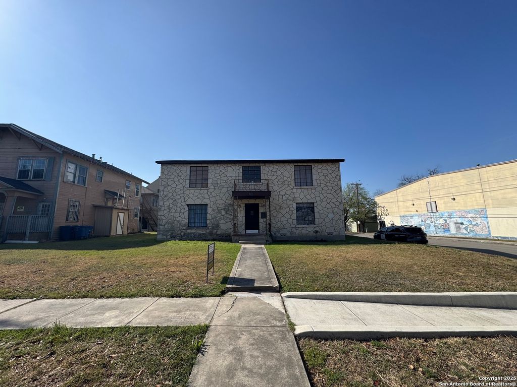 Photo of 944 W Huisache 2 #2, San Antonio, TX 78201 (MLS # 1915457)