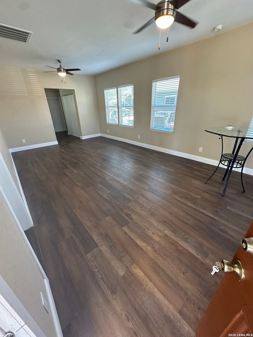 Photo of 918 Sacramento, San Antonio, TX 78201 (MLS # 1951142)