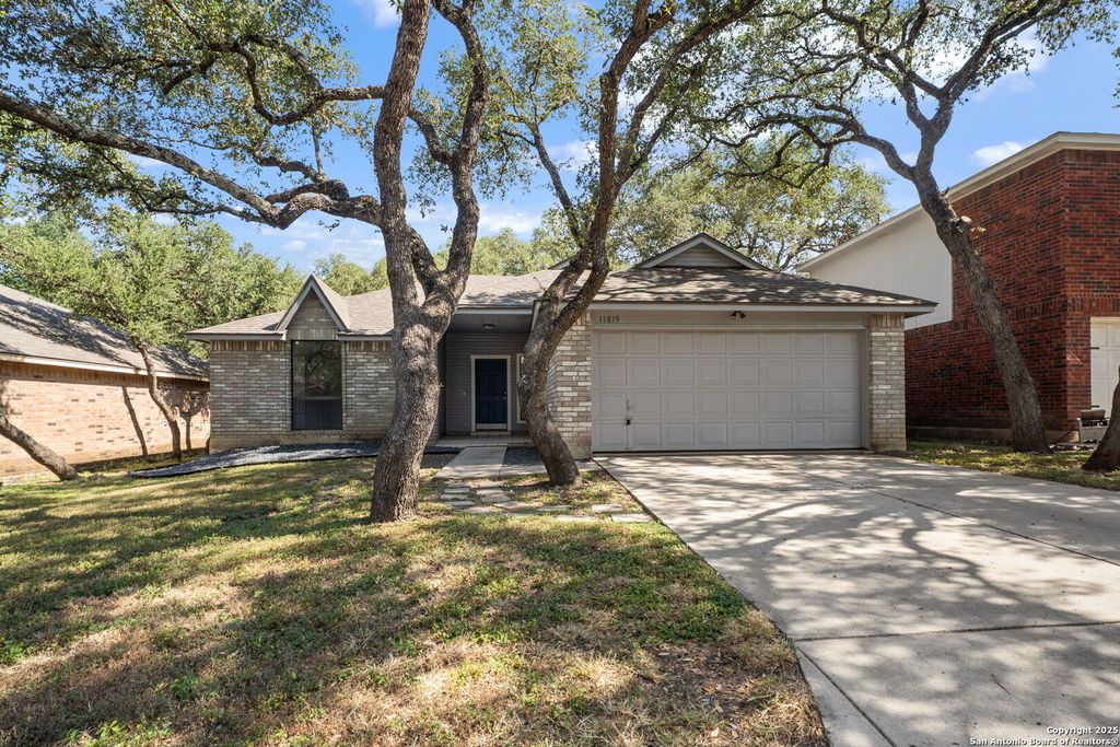 Photo of 11819 Freelan Dr, San Antonio, TX 78253 (MLS # 1890159)