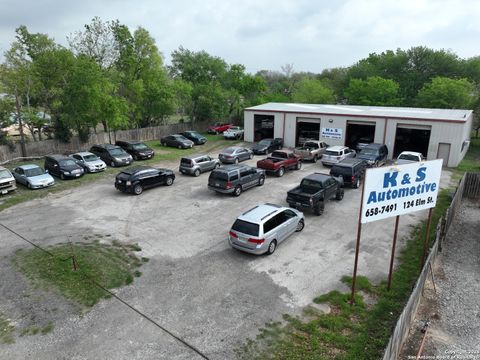 124 Elm St. Cibolo TX 78108
