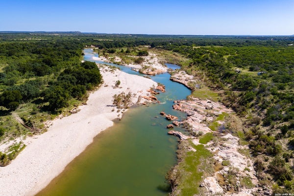 1801 KC, JUNCTION, TX 76849 - Image 5d59ab551de4f8e080d5875a5d2b682a/1061485346