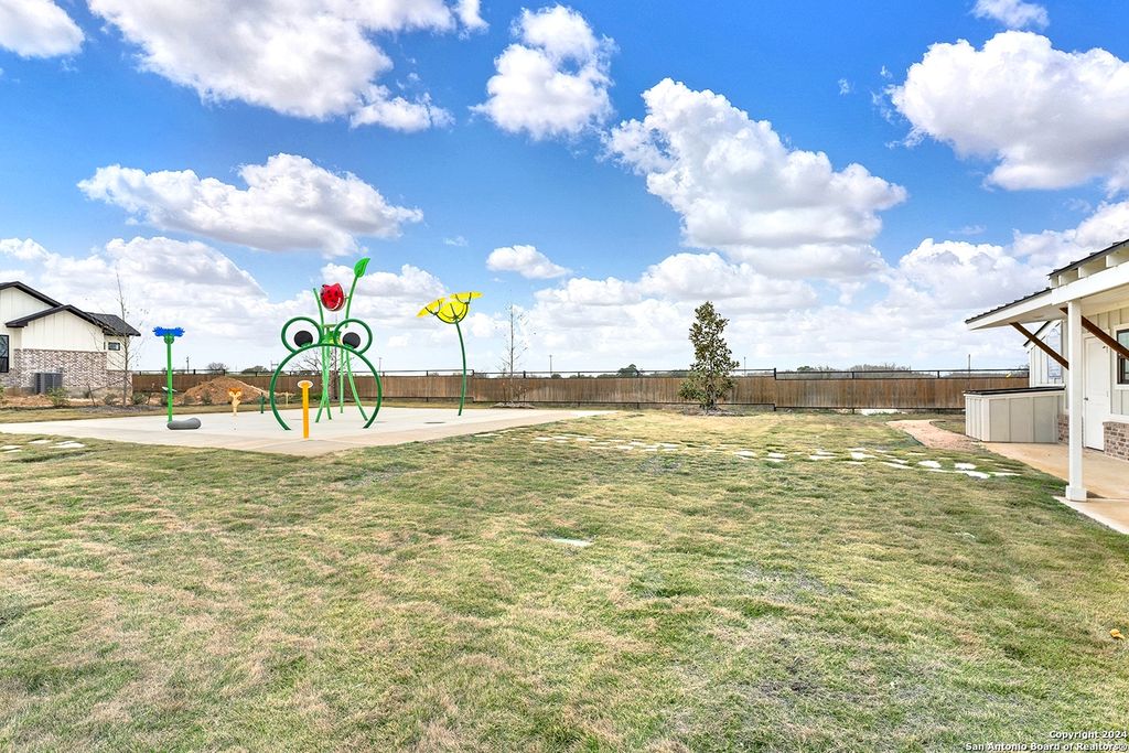 Photo of 213 Ash Parkway, La Vernia, TX 78121 (MLS # 1765810)