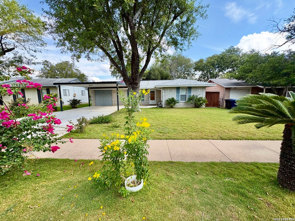 Photo of 4823 CASA ORO ST, San Antonio, TX 78233 (MLS # 2019005)