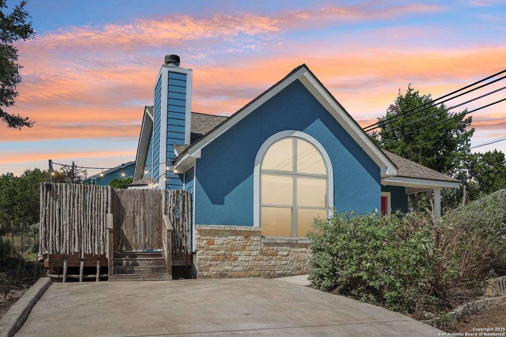 Photo of 1187 Green Hill Dr, Canyon Lake, TX 78133 (MLS # 1907920)