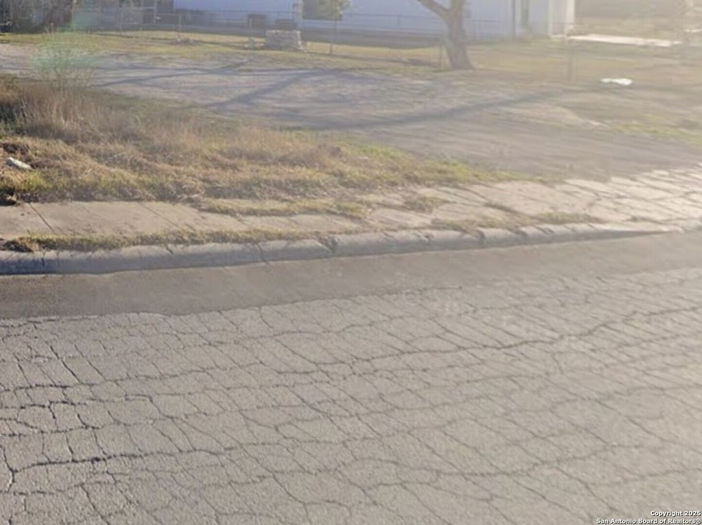 Photo of 4643 Mascota, San Antonio, TX 78237 (MLS # 1930013)