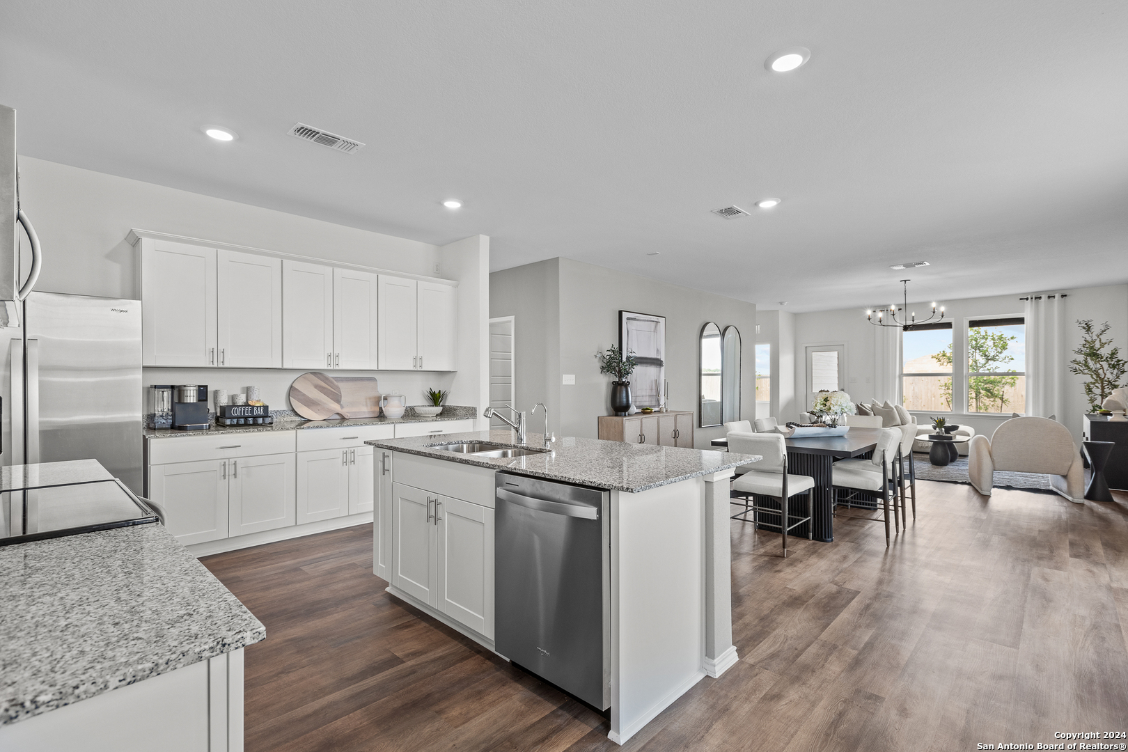 616 Rustic Grove