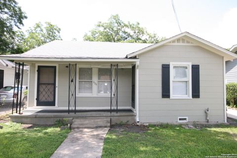 Photo of 326 ARLINGTON CT WEST #WEST, San Antonio, TX 78210 (MLS # 1916453)
