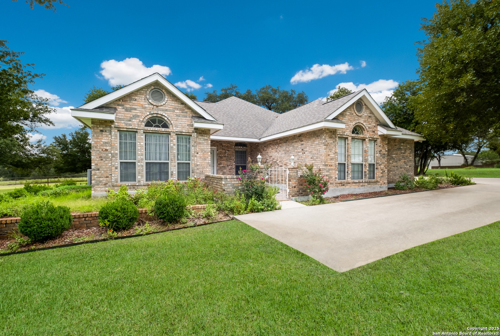 228 FAWN LANE