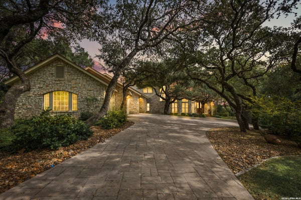 29618 FAIRVIEW PL, BOERNE, TX 78015 - Image 5dd4b3e9a3f90a5eaa0af10a82fa1ca4/101023139