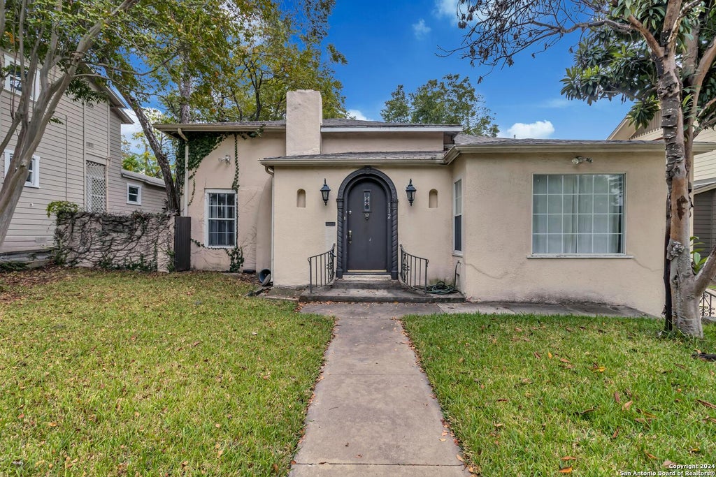 Photo of 112 CLOVERLEAF AVE, Alamo Heights, TX 78209 (MLS # 2005380)
