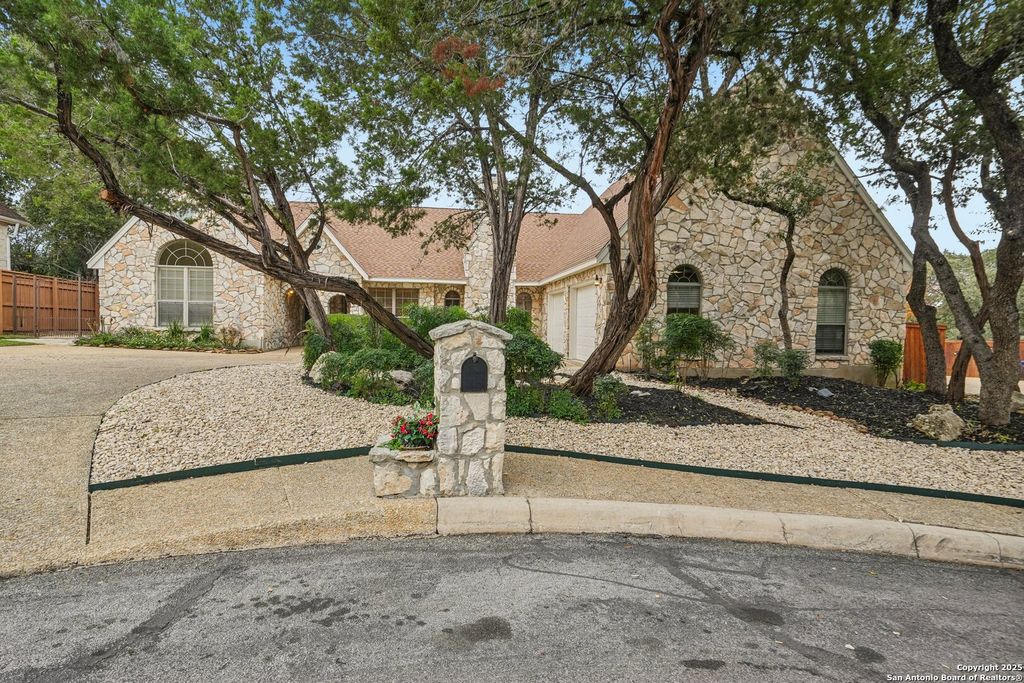 Photo of 17306 Fountain Mist, San Antonio, TX 78248 (MLS # 1930226)