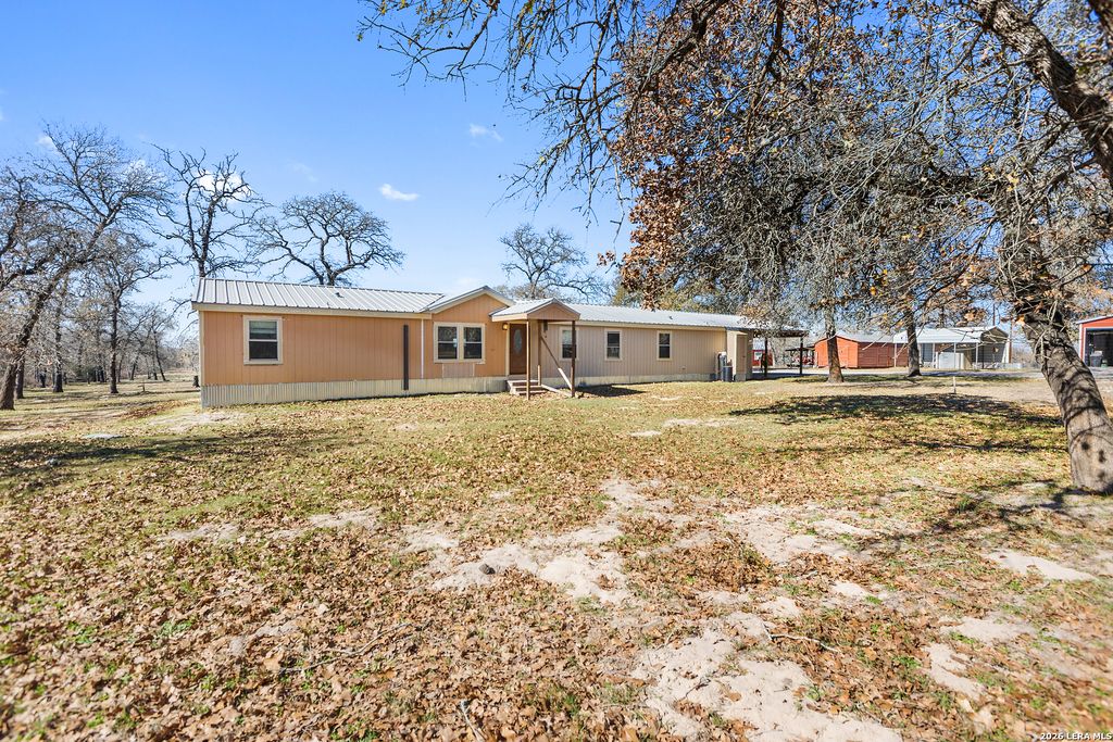 Photo of 470 Lyon, Seguin, TX 78155 (MLS # 1936533)