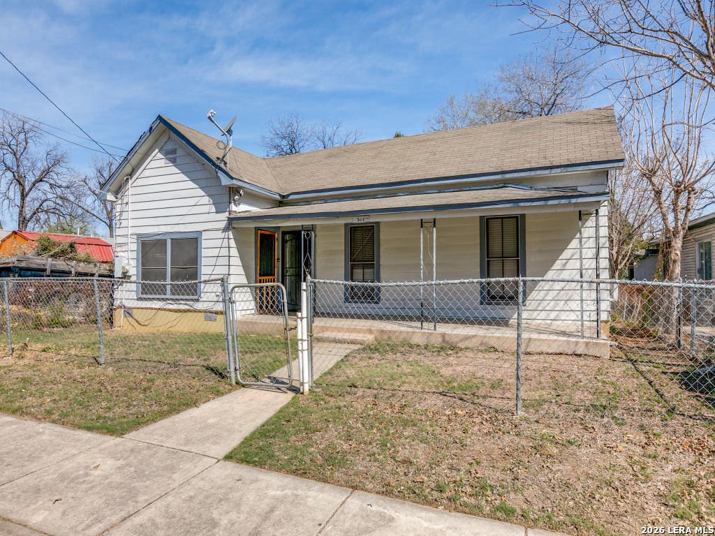 Photo of 311 Cottonwood, San Antonio, TX 78214 (MLS # 1993637)