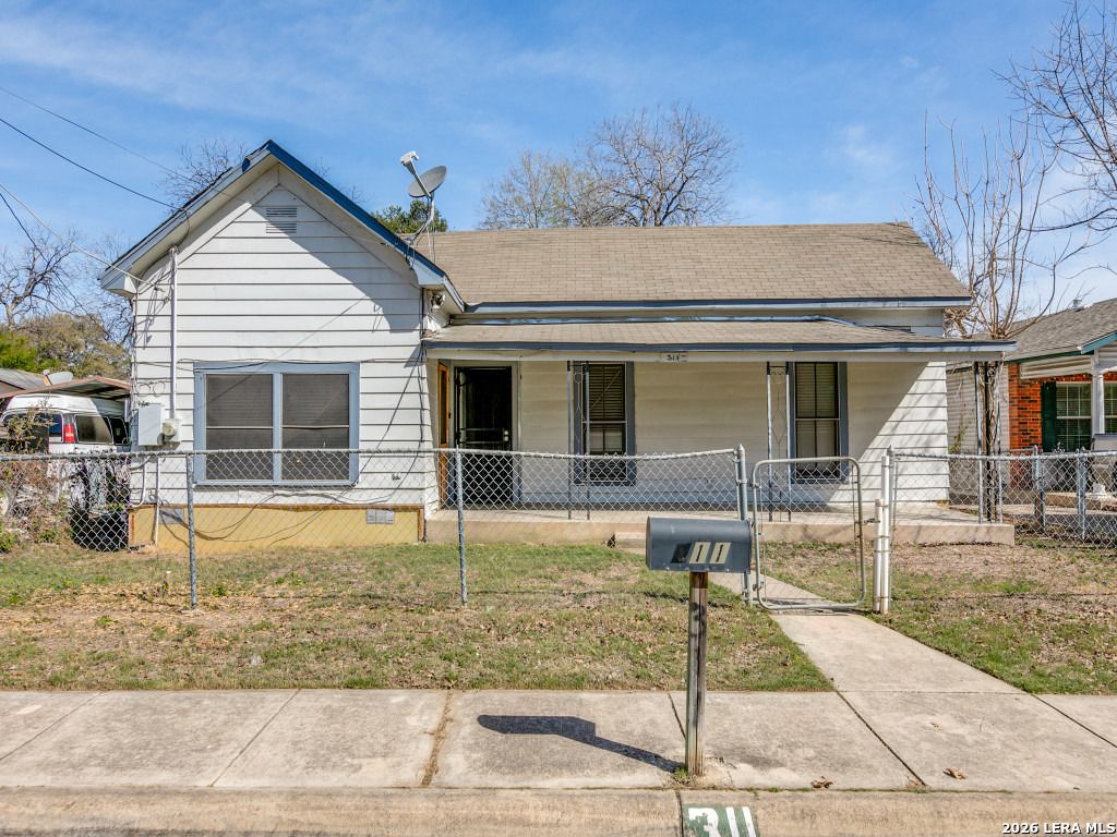 Photo of 311 Cottonwood, San Antonio, TX 78214 (MLS # 1993637)