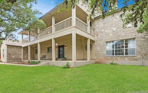 8519 Alydar Cir Boerne TX 78015