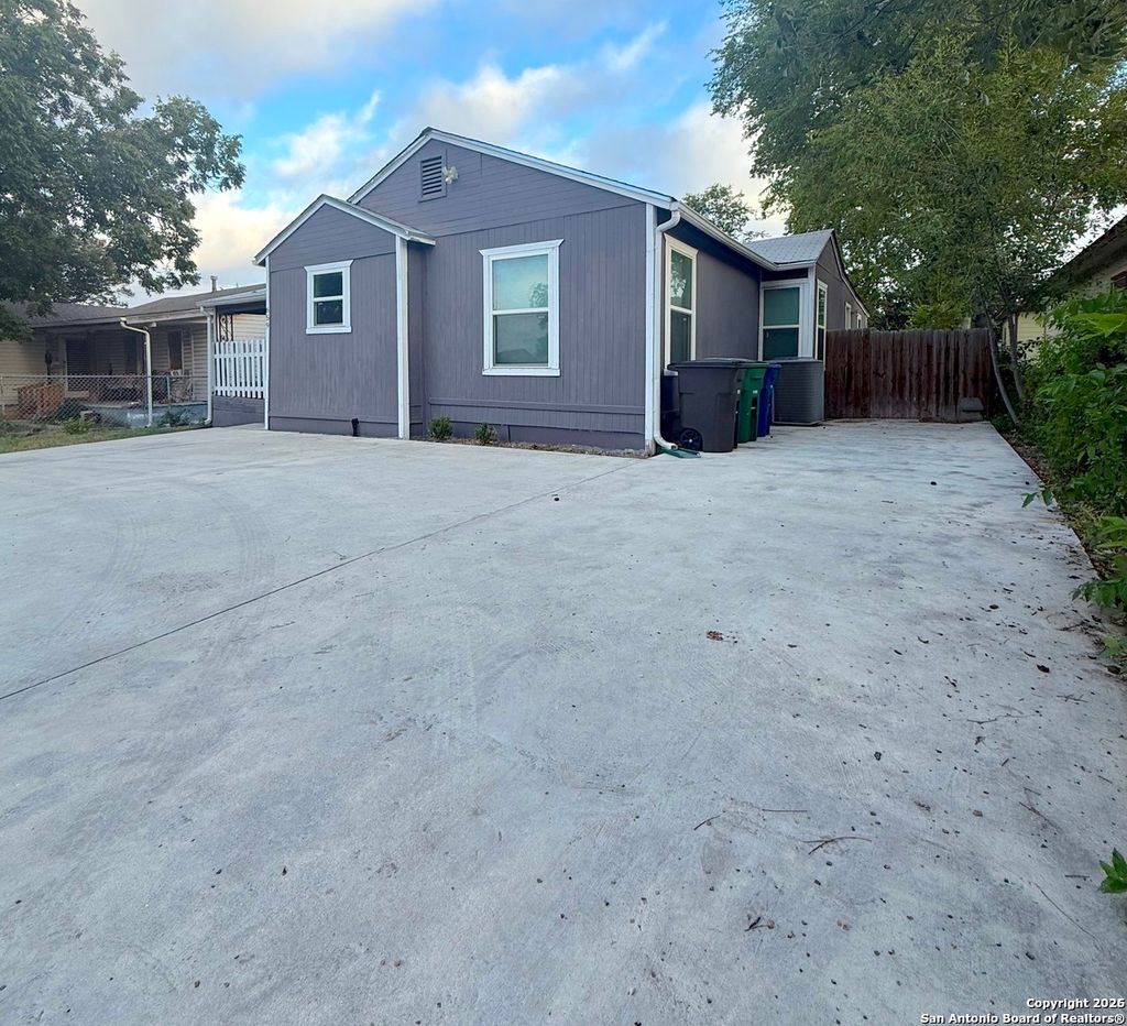 Photo of 659 olmos, San Antonio, TX 78212 (MLS # 1933733)