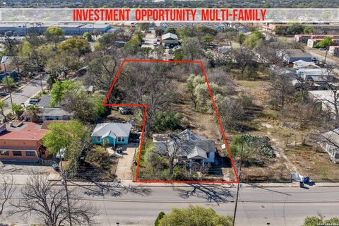 Photo of 1230 SALTILLO ST, San Antonio, TX 78207 (MLS # 1957167)