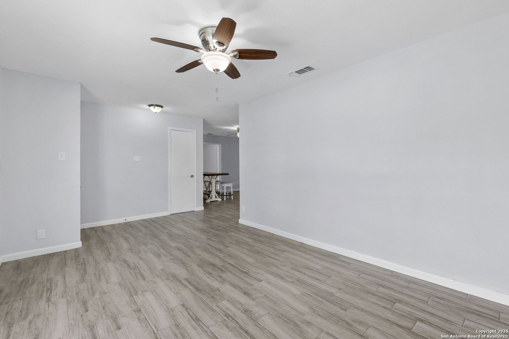 6818 Forest Meadow