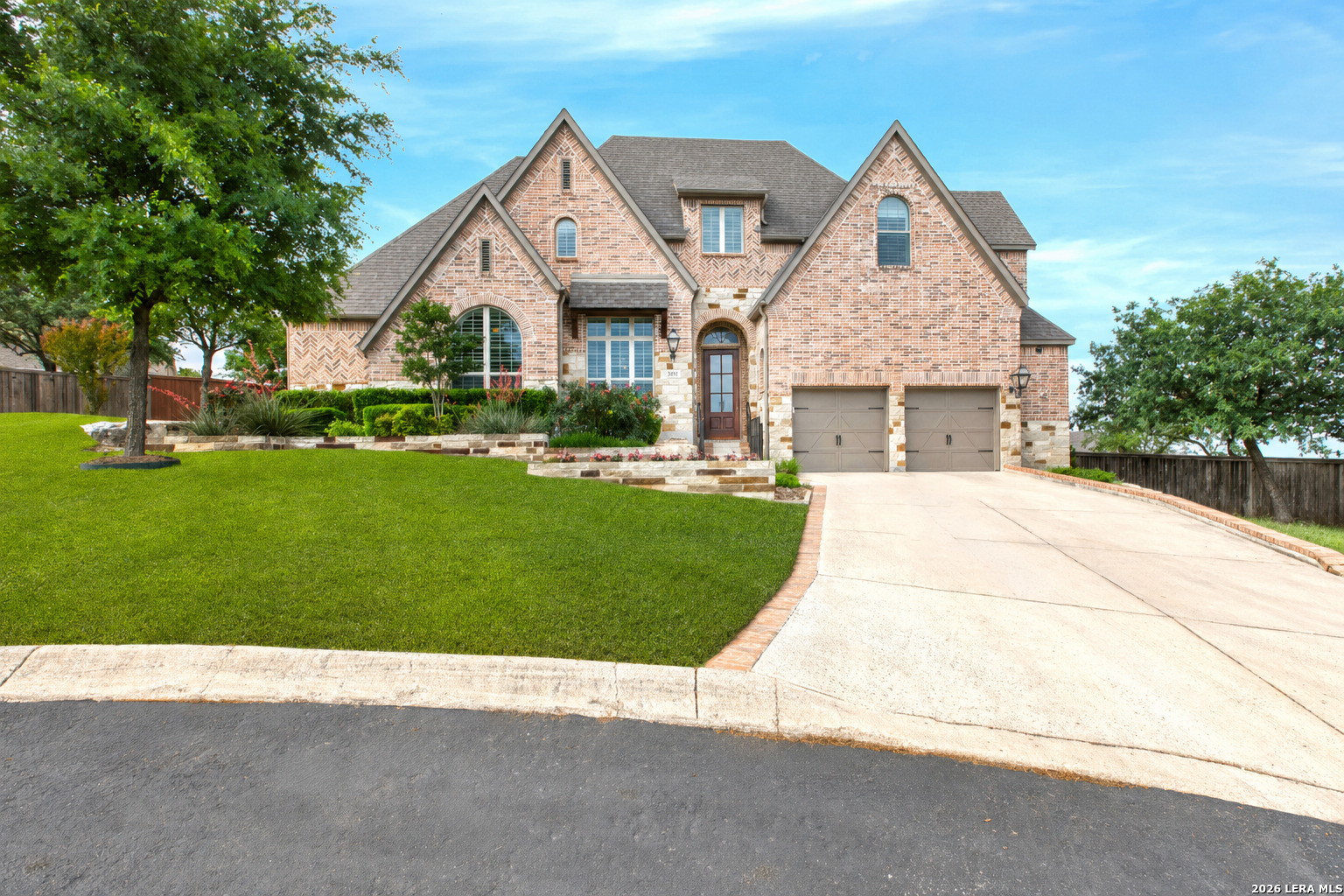 28714 Kings Gate