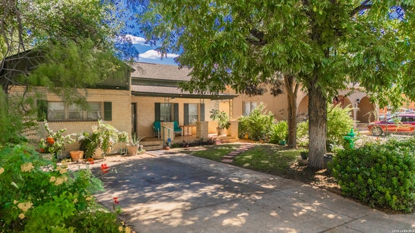 450 N MONROE ST, EAGLE PASS, TX 78852 - Image 5e7e9ad286faf3ee5b9cdcae5eb8e515/819203608