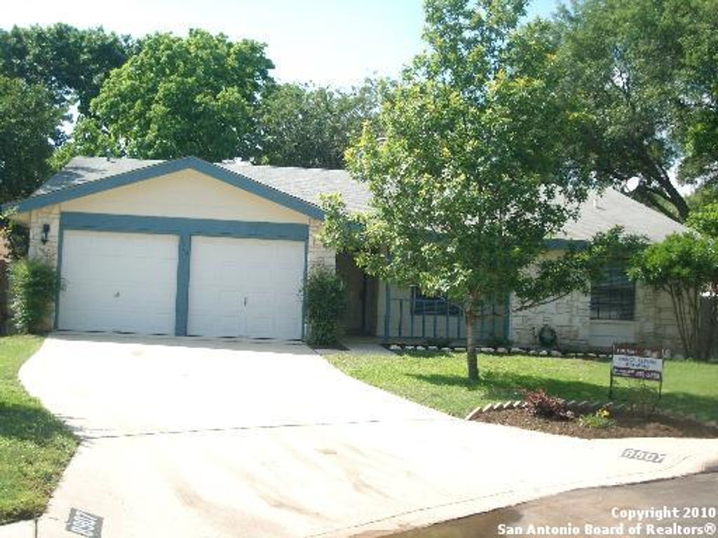 Photo of 8907 TIMBER ELM ST, San Antonio, TX 78250 (MLS # 1957836)
