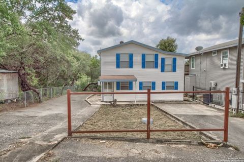Property photo of 1108 Pebble Beach Dr Nw, Lakehills, TX 78063