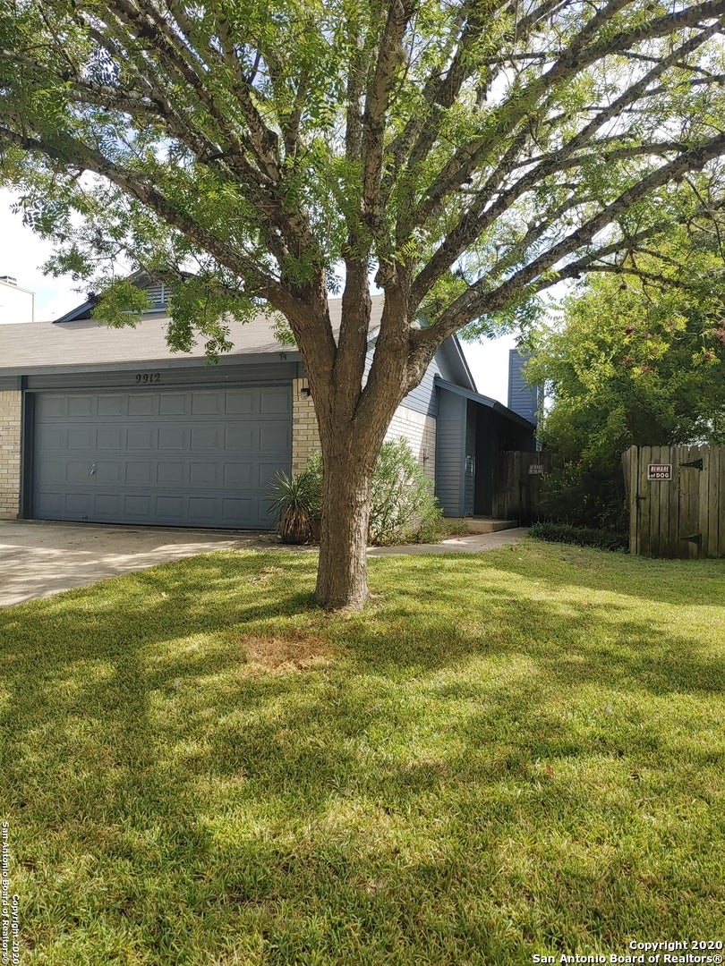 Photo of 9912 Ardash Ln, San Antonio, TX 78250 (MLS # 2020343)