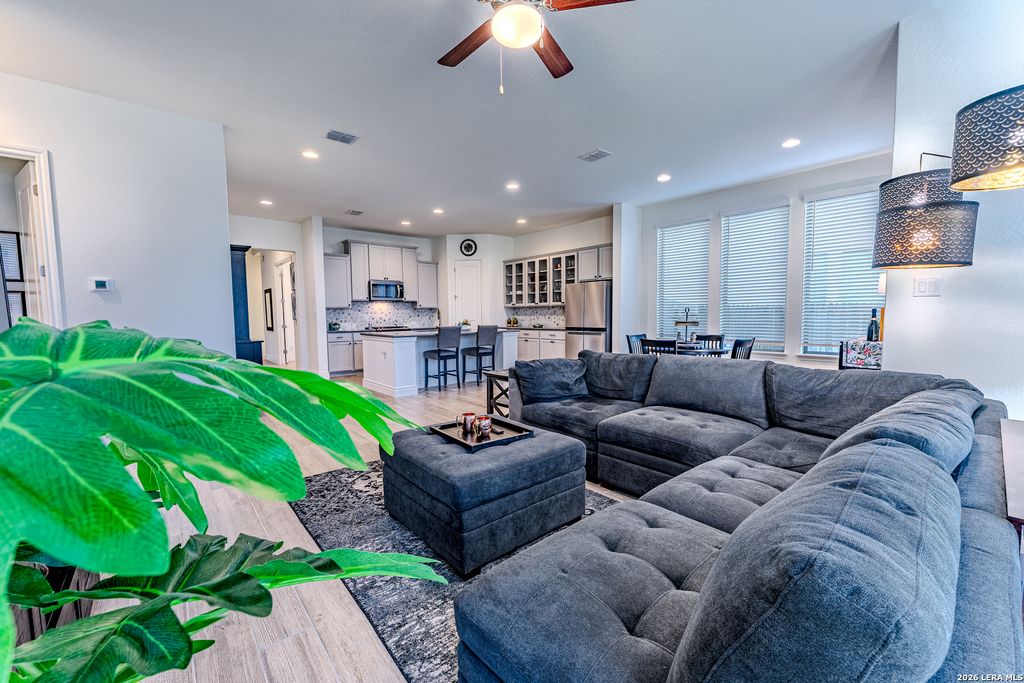 Photo of 29775 Slate CRK, Boerne, TX 78015 (MLS # 1939505)