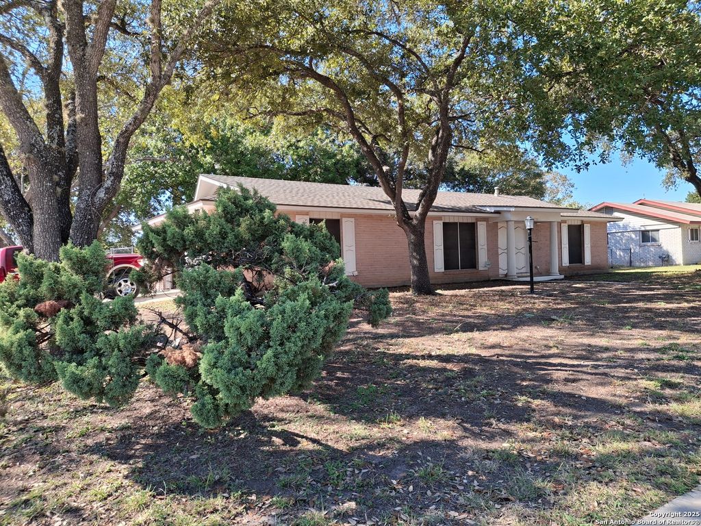 Photo of 3601 Vinecrest, Kirby, TX 78219 (MLS # 1921139)