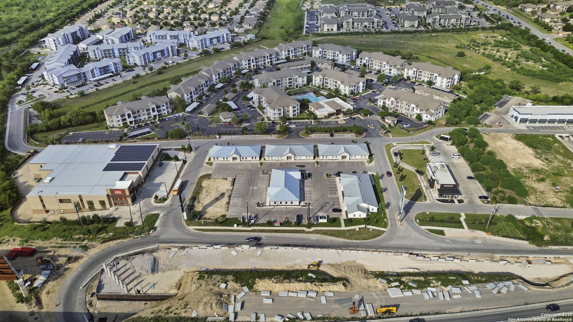 7323 N Loop 1604 301 & 303