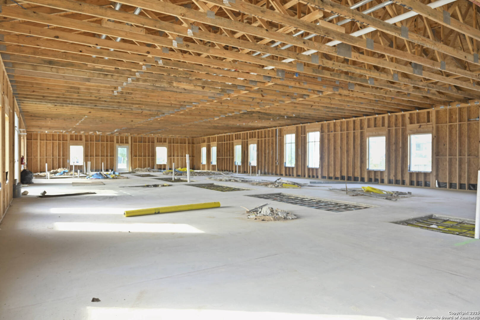 7323 N Loop 1604 301 & 303