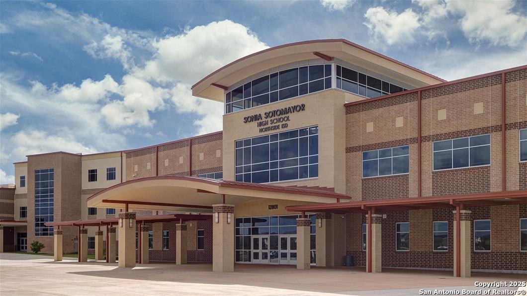 12615 Cotorra Springs