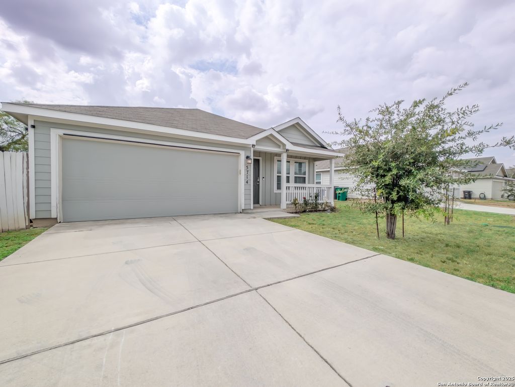 Photo of 5714 Sunset, San Antonio, TX 78242 (MLS # 1914290)