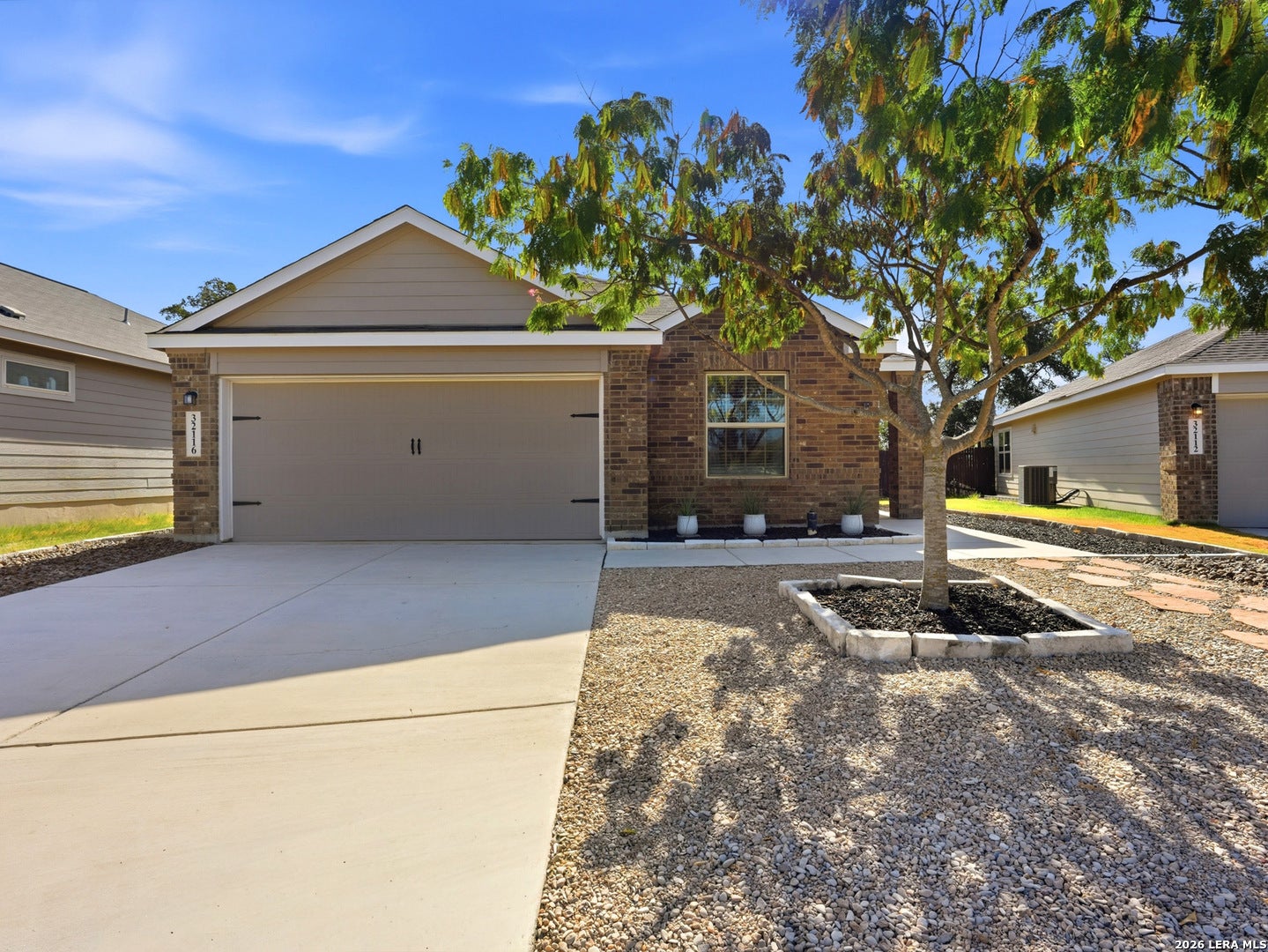 32116 Macey Oak