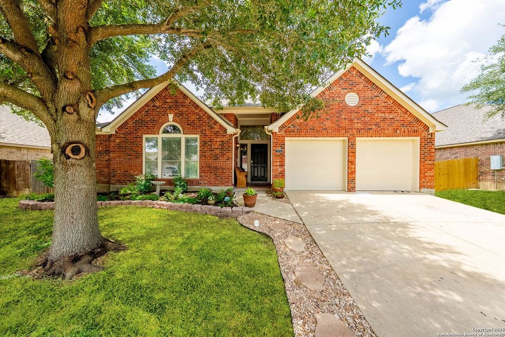 Photo of 2978 Palomino Pass, Seguin, TX 78155 (MLS # 1883904)