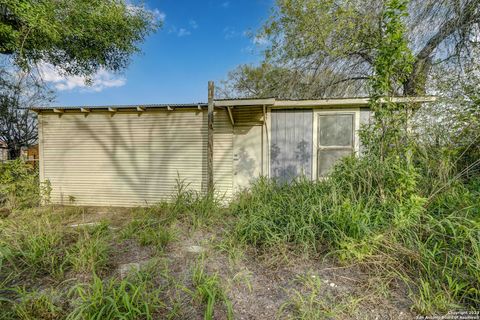 A home in Lytle