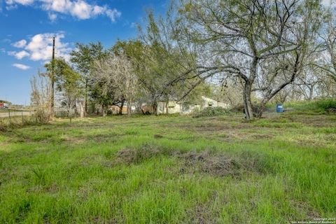 A home in Lytle