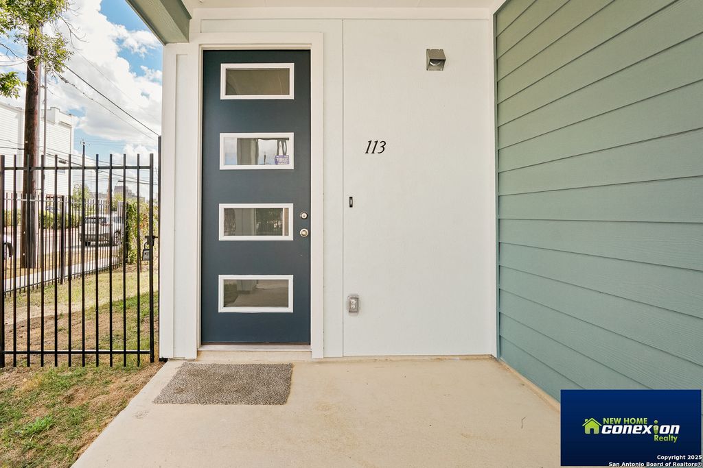 Photo of 310 W Evergreen St #113, San Antonio, TX 78212 (MLS # 1926566)