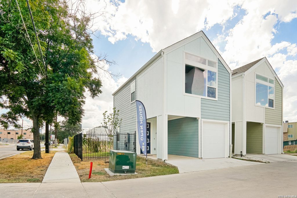 Photo of 310 W Evergreen St #113, San Antonio, TX 78212 (MLS # 1926566)