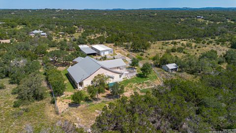 A home in Blanco