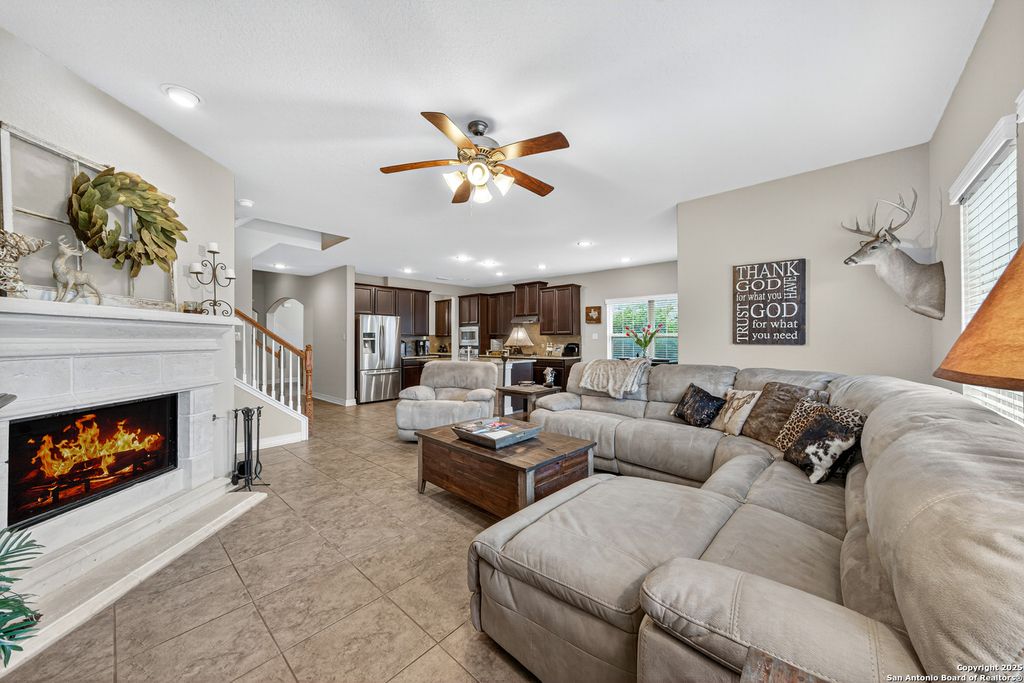 Photo of 25007 Seal Cove, San Antonio, TX 78255 (MLS # 1909108)