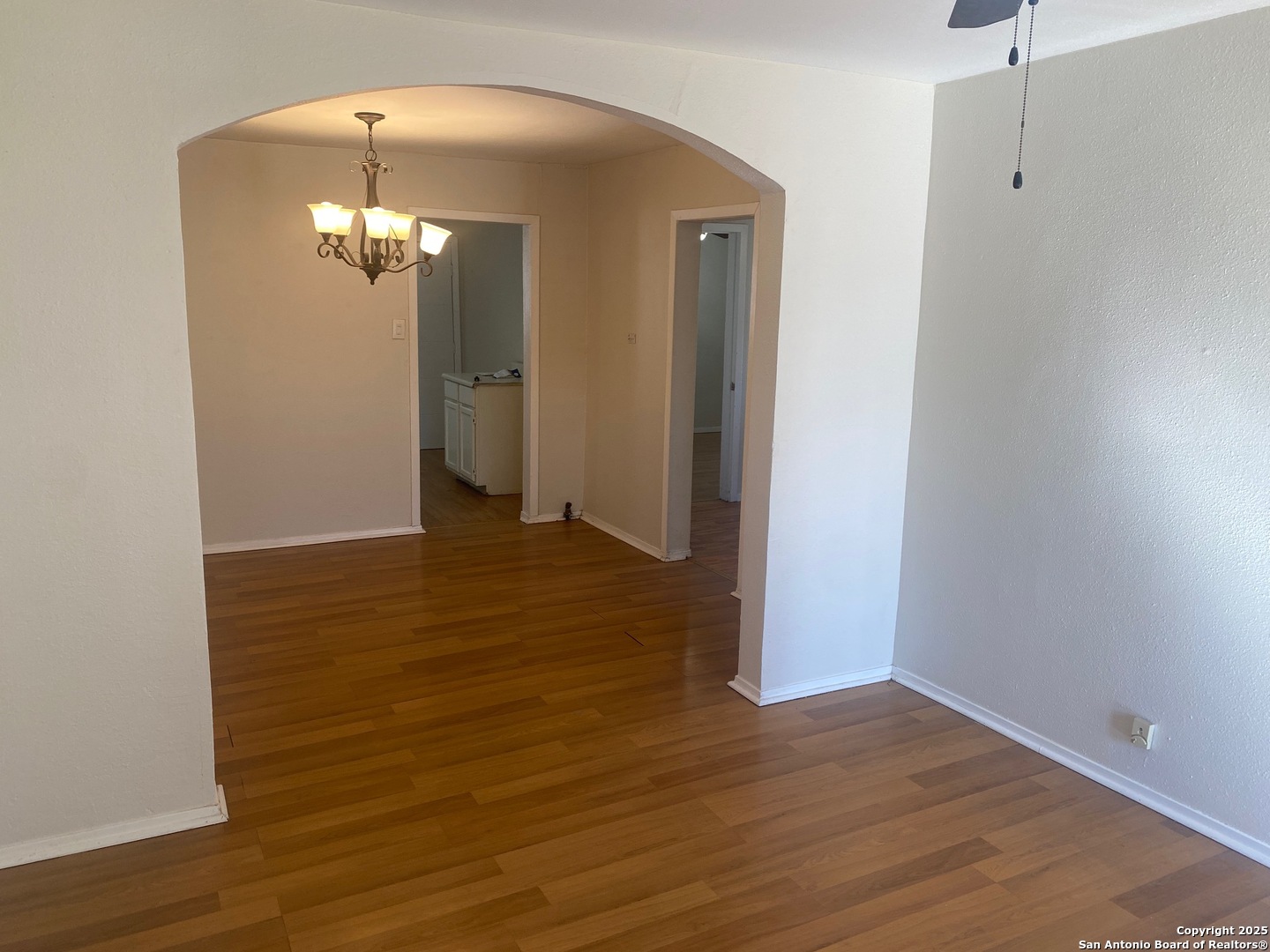 247 E Baylor