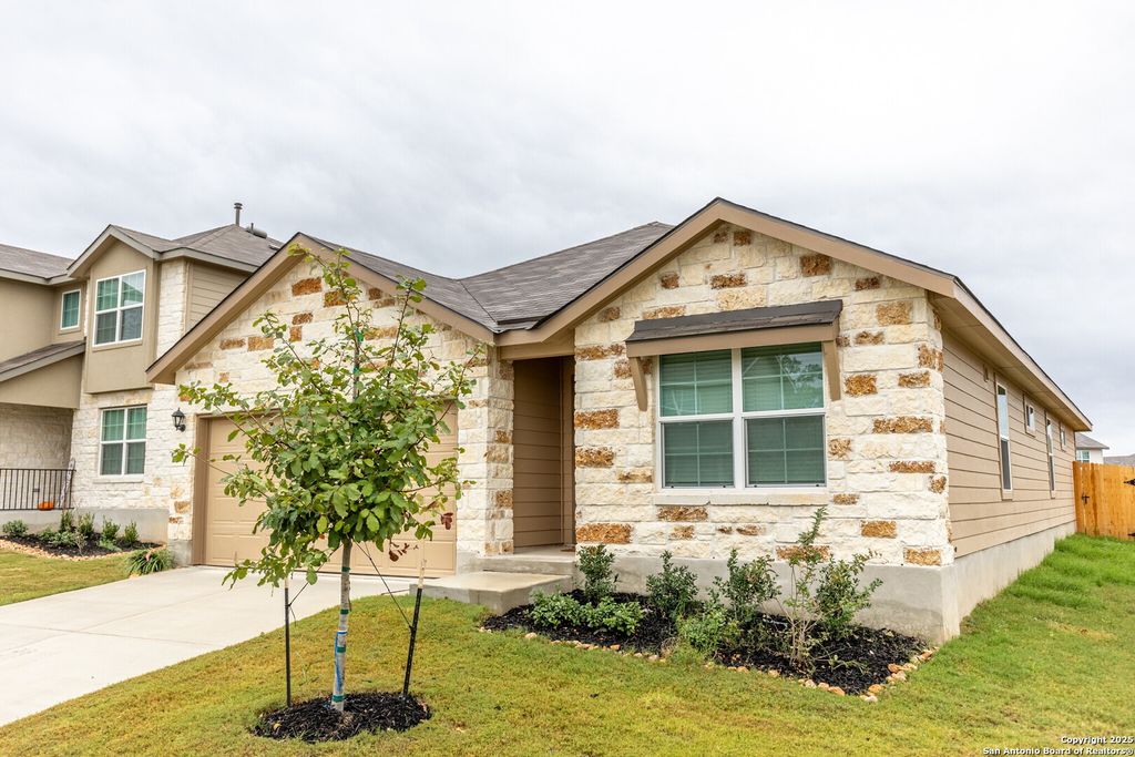 Photo of 14831 sabine loop, San Antonio, TX 78253 (MLS # 1926052)