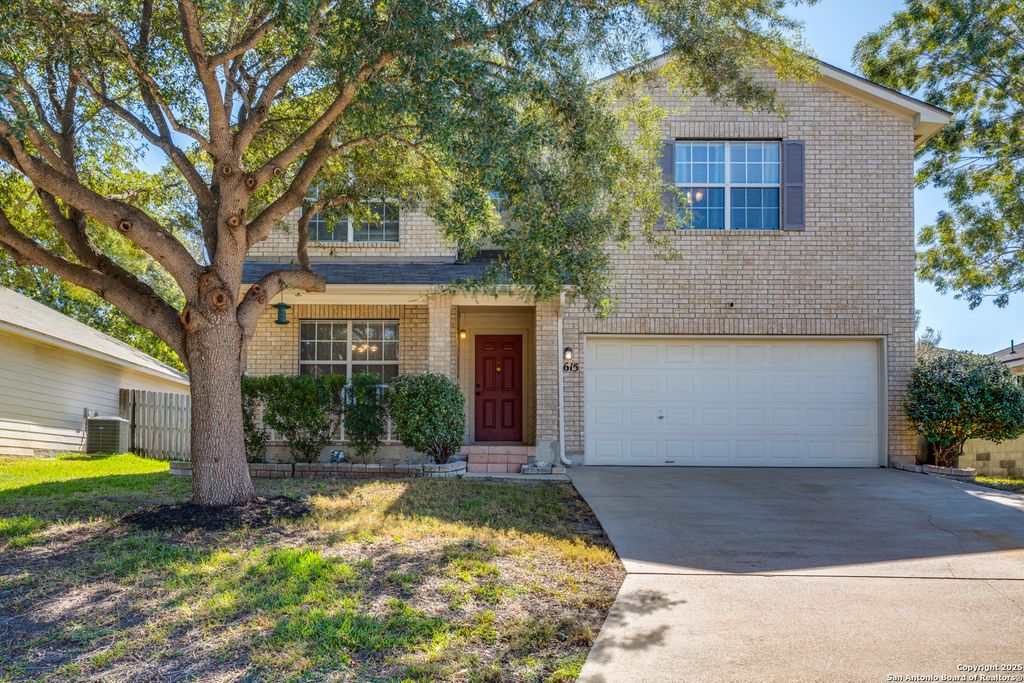 Photo of 1615 Sunnycrest, New Braunfels, TX 78130 (MLS # 1919676)