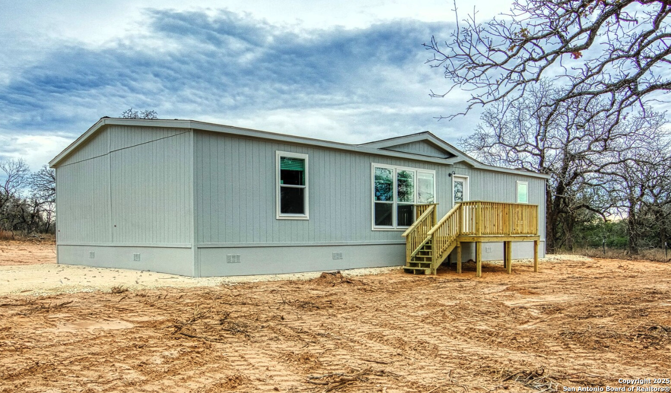 13436 Adkins St Hedwig Rd